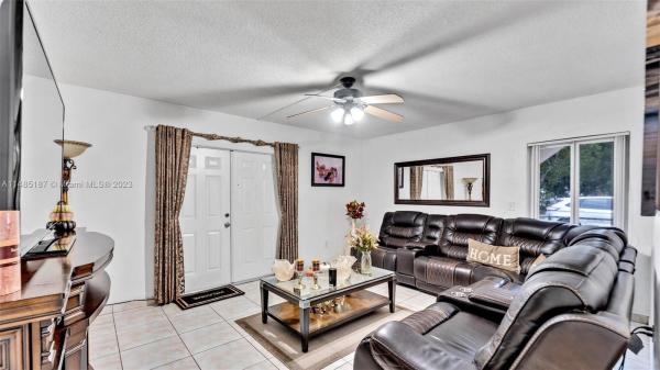 Hialeah Acres, 1870 Curtiss Dr, Hialeah, Florida 33010, image 2