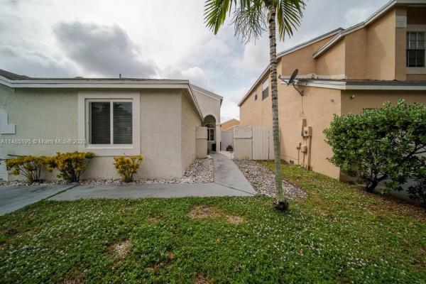 River Run, 2810 E River Run Cir E, Miramar, Florida 33025, image 3
