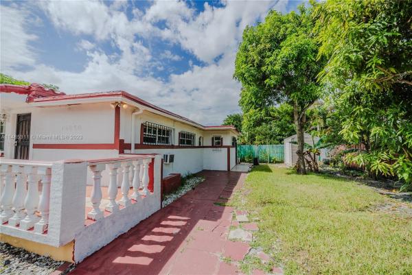 Fulford Highlands, Golden Glades, Florida 33162, image 3