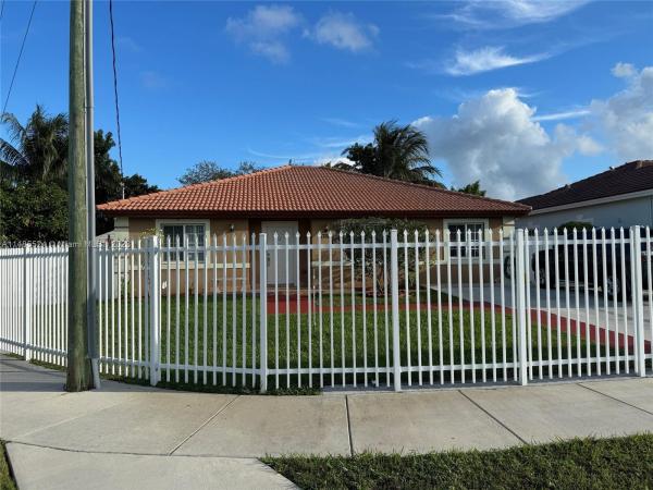 Lincoln City, 21703 SW 101st Ave, Cutler Bay, Florida 33190, image 2