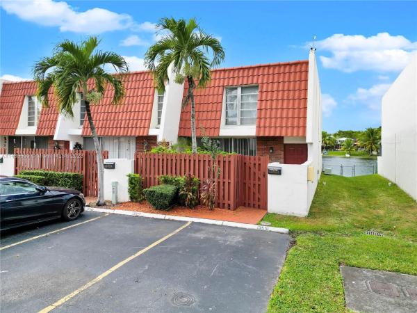 Lake Laura, 13951 SW 84th St #1108, Glenvar Heights, Florida 33183, image 3