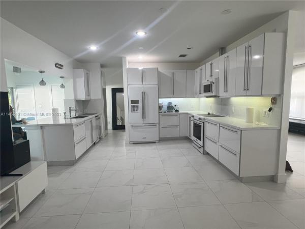 Oak Hill, 13621 SW 16th St, Davie, Florida 33325, image 3