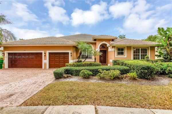 Country Glen, 5041 Lakewood Dr, Cooper City, Florida 33330, image 1
