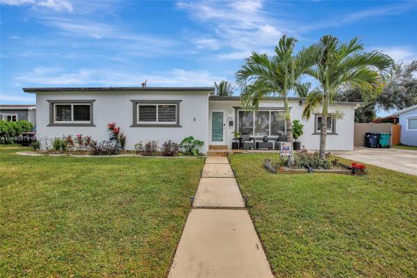 Cutler Ridge, 10110 Martinique Dr, Cutler Bay, Florida 33189, image 2
