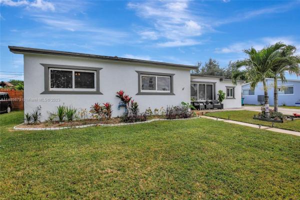 Cutler Ridge, 10110 Martinique Dr, Cutler Bay, Florida 33189, image 3