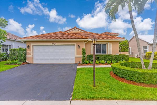 Chapel Oaks, 18856 NW 2nd St, Pembroke Pines, Florida 33029, image 2