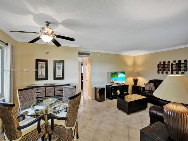 Beverly Hills, 5300 Washington St #B321, Hollywood, Florida 33021, image 1