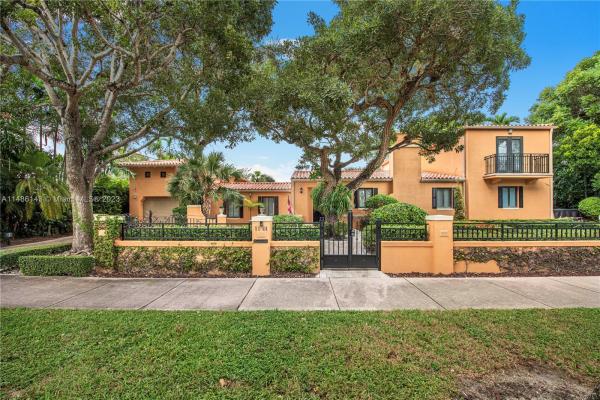 Riviera, 1101 S Alhambra Cir, Coral Gables, Florida 33146, image 2