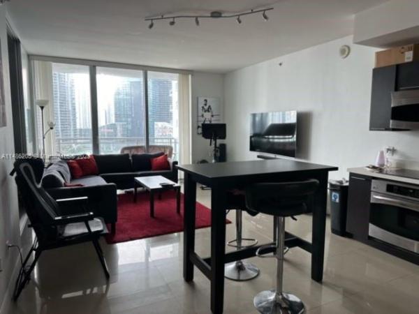 The Ivy At Riverfront, 90 SW 3rd St #2512, Miami, Florida 33130, image 3