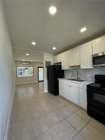 Ocean Park, 502 NW 7th Ct #B, Hallandale Beach, Florida 33009, image 1