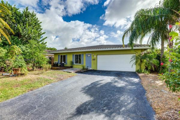 Coral Ridge Isles, 1750 NE 49th St, Fort Lauderdale, Florida 33334, image 2