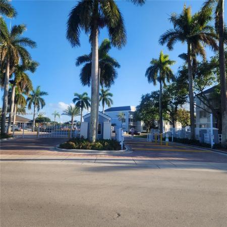 Le Club At Old Cutler, 8660 SW 212th St #306, Cutler Bay, Florida 33189, image 1