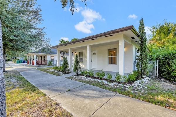 Jordan Commons, 13133 SW 243rd St, Princeton, Florida 33032, image 2
