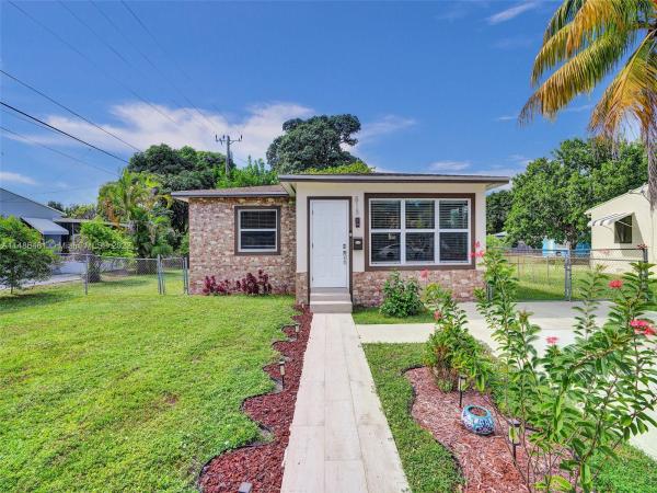 Hollywood Little Ranches, 818 S 28th Ave, Hollywood, Florida 33020, image 2
