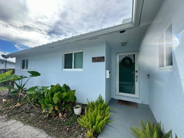 Mark Manor Pines, 19510 SW 87th Ave, Cutler Bay, Florida 33157, image 3
