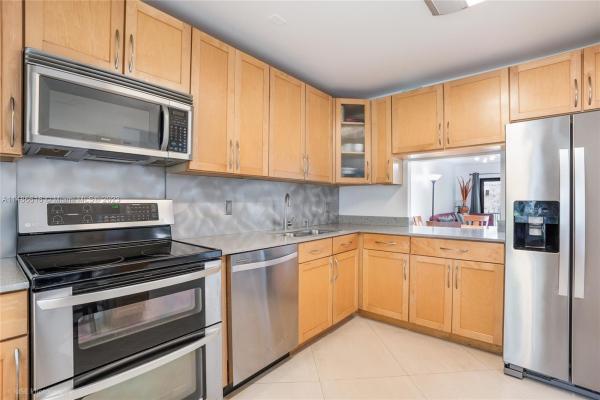 The Horizons Of Boca Lago, 21766 Cypress Dr, Boca Raton, Florida 33433, image 2
