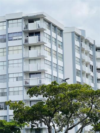 Wilshire, 1300 NE Miami Gardens Dr #308E, Ojus, Florida 33179, image 1