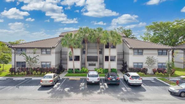 Villas De Venezia, 9894 Nob Hill Ln, Sunrise, Florida 33351, image 3