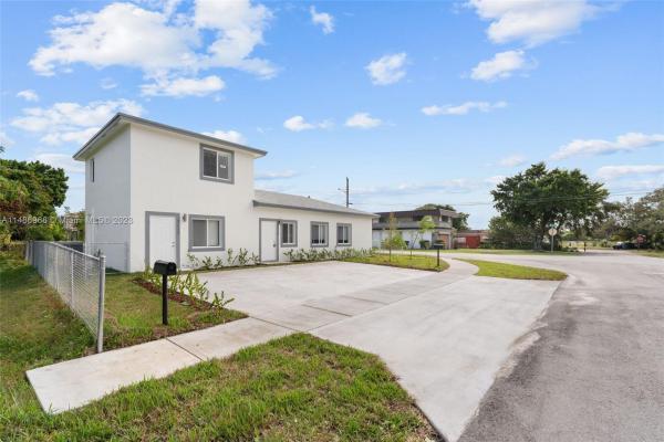 Commercial Liberty City, 7415 NW Nw 17th Ct, Gladeview, Florida 33147, image 3