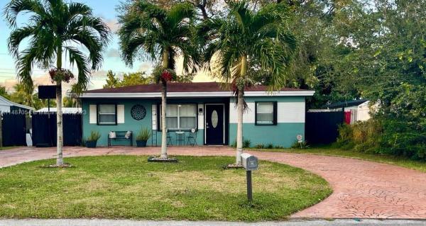 Weidlings, 6313 Grant St, Hollywood, Florida 33024, image 1