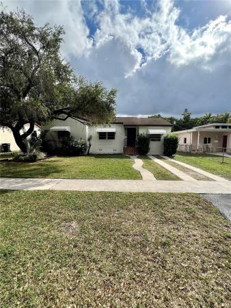 Country Club Estates, 164 Whitethorn Dr, Miami Springs, Florida 33166, image 3