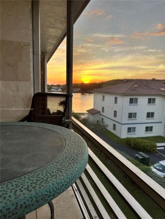 Wincast Arms, 4311 Crystal Lake Dr #421, Deerfield Beach, Florida 33064, image 1