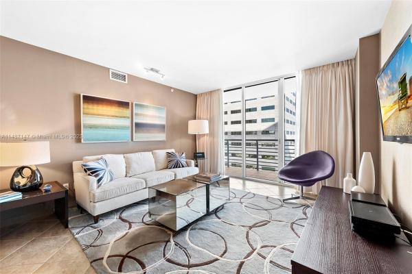 One Miami West, 325 S Biscayne Blvd #3114, Miami, Florida 33131, image 2
