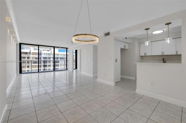 Costa Bella, 1450 Brickell Bay Dr #804, Miami, Florida 33131, image 2
