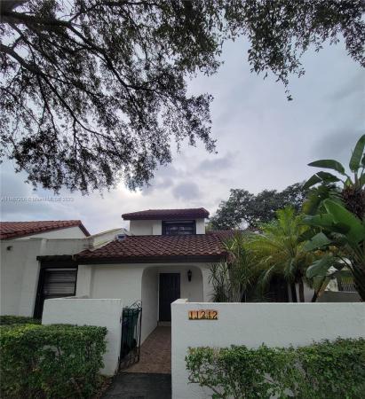 Town Villas In The Crossings, 11342 SW 133rd Pl #11342, The Crossings, Florida 33186, image 1