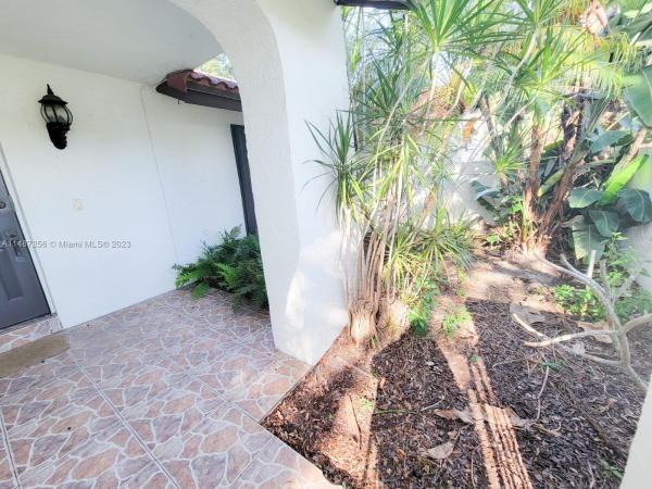 Town Villas In The Crossings, 11342 SW 133rd Pl #11342, The Crossings, Florida 33186, image 3