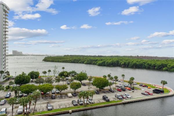 Coastal Towers, 400 Kings Point Dr #803, Sunny Isles Beach, Florida 33160, image 3