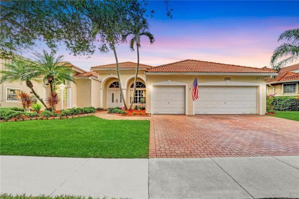 Edgewater, 2050 NW 138th Ter, Pembroke Pines, Florida 33028, image 1