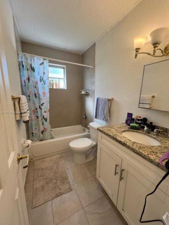 Bella Venezia, 575 W 69th St #309, Hialeah, Florida 33014, image 2