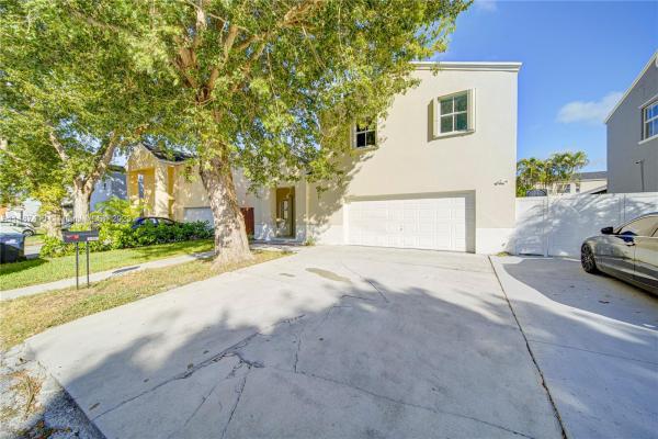 Cutler Landings, 11807 SW 273rd Ln, South Miami Heights, Florida 33032, image 3