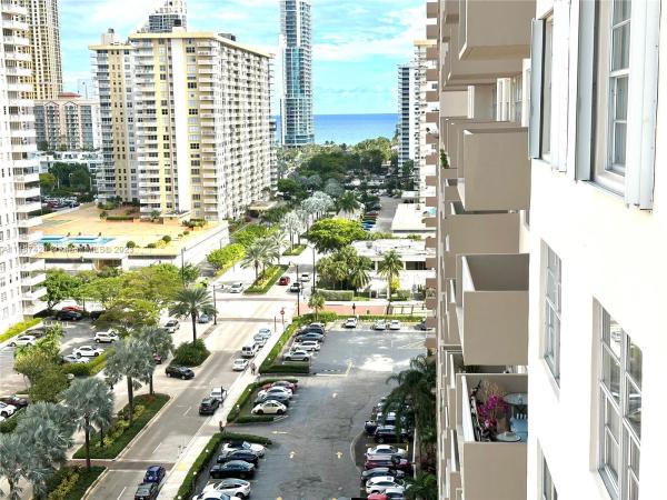 Winston Towers 100, 250 174th St #917, Sunny Isles Beach, Florida 33160, image 1