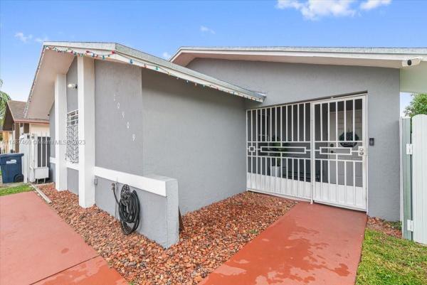 Strawberry Field, 20909 SW 118th Ct, South Miami Heights, Florida 33177, image 3