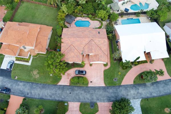 The Mansions, 15021 SW 46th Ter, Kendall West, Florida 33185, image 2