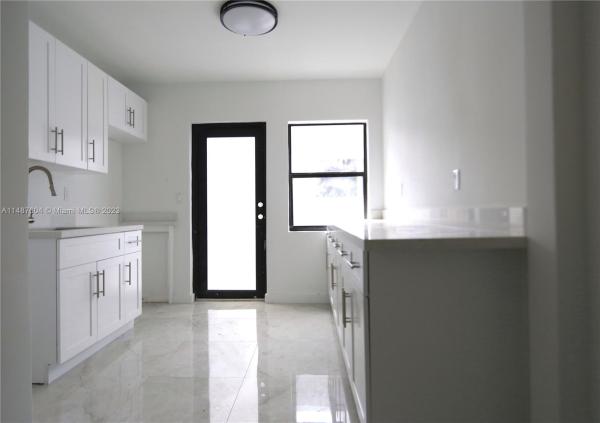 17th Avenue Manor, 4990 NW 18th Ave, Miami, Florida 33142, image 1