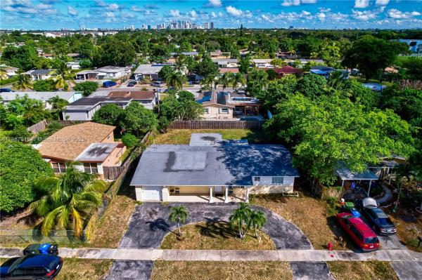Fairmont, 660 SW 30th Ter, Fort Lauderdale, Florida 33312, image 1