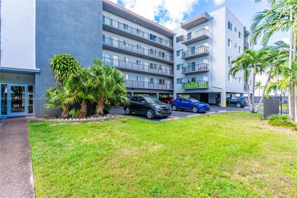 Marbella, 900 SW 84th Ave #306A, Westchester, Florida 33144, image 1