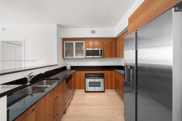 One Miami West, 325 S Biscayne Blvd #4315, Miami, Florida 33131, image 3