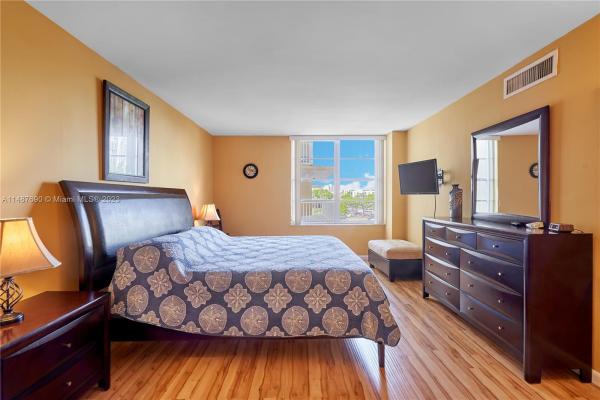 Winston Towers 400, 231 174th St #416, Sunny Isles Beach, Florida 33160, image 1