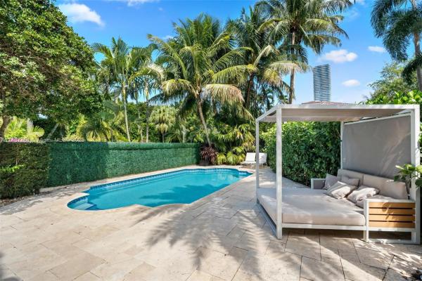 Golden Gate Estates & Marina, 19484 39th Ave, Sunny Isles Beach, Florida 33160, image 3