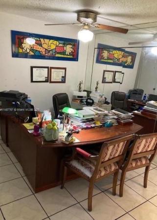 Woodside, 16950 W Dixie Hwy #B620, North Miami Beach, Florida 33160, image 2
