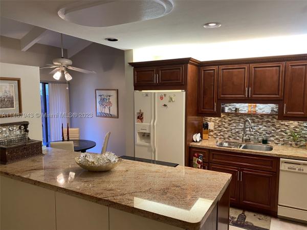 Villas At Carriage Hills Lakeside, 466 Briarwood Cir #2-60, Hollywood, Florida 33024, image 1