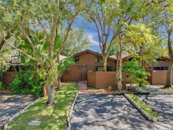 Pinetree Village, 11263 SW 112th Cir Ln E #11263, Kendall, Florida 33176, image 3