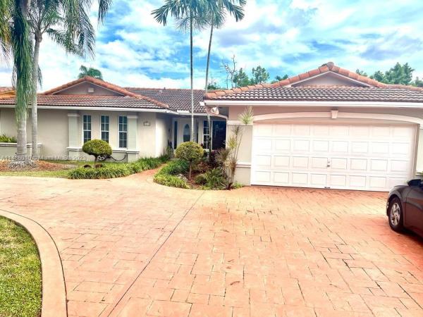 2215 SW 132nd Ct, Tamiami, Florida 33175, image 3