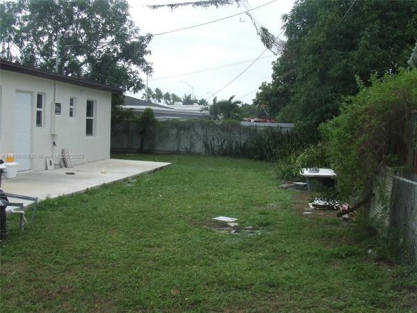Golf Estates, 13000 NW 22nd Ave, Westview, Florida 33167, image 2