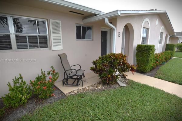 Dudley At Cresthaven Villas, 2700 Dudley Dr East #E, West Palm Beach, Florida 33415, image 1