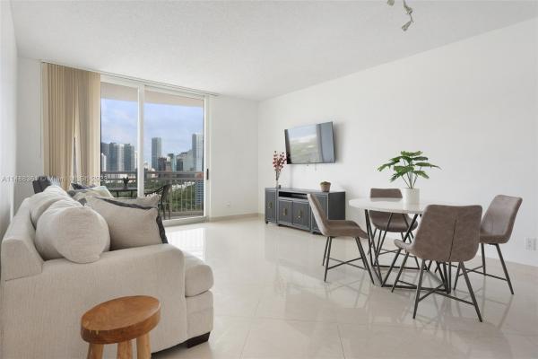 The Metropolitan, 2475 Brickell Ave #2205, Miami, Florida 33129, image 1